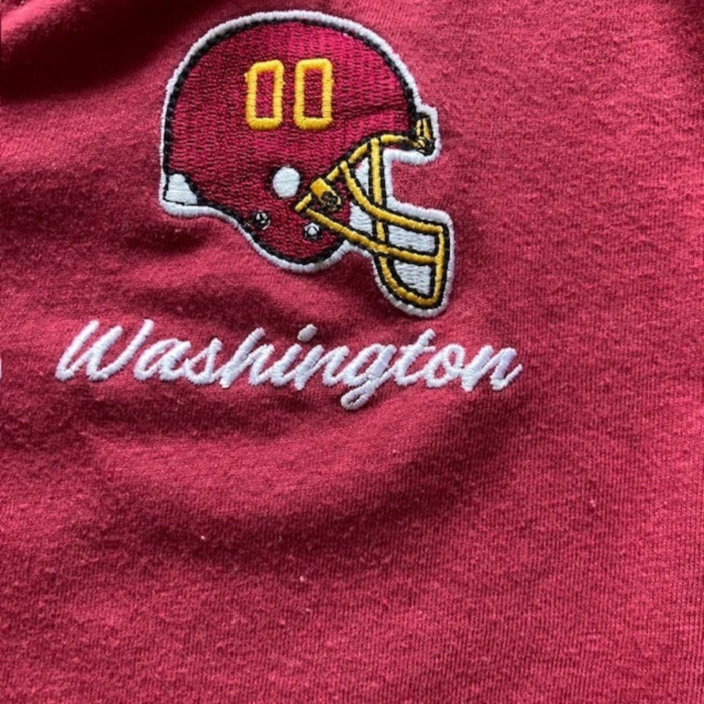 Washington Football Team Women's Short Sleeve V Neck XL 26 x 21